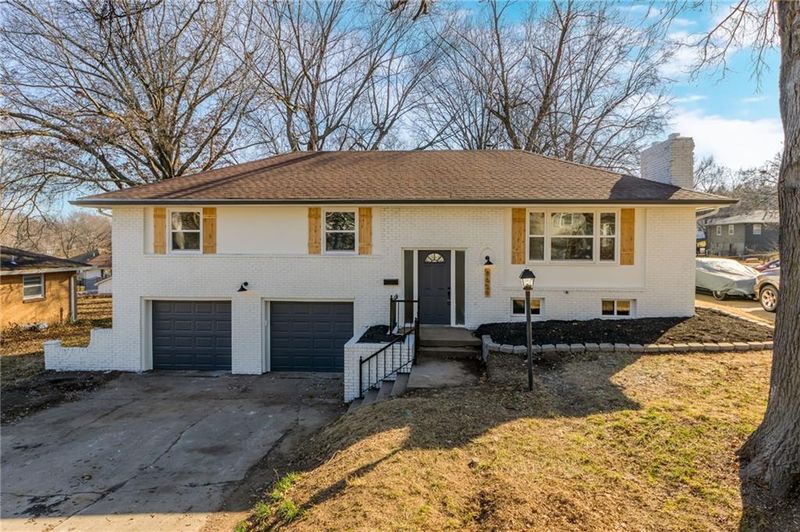 8639 E 52nd Ter, Kansas City, MO 64129
