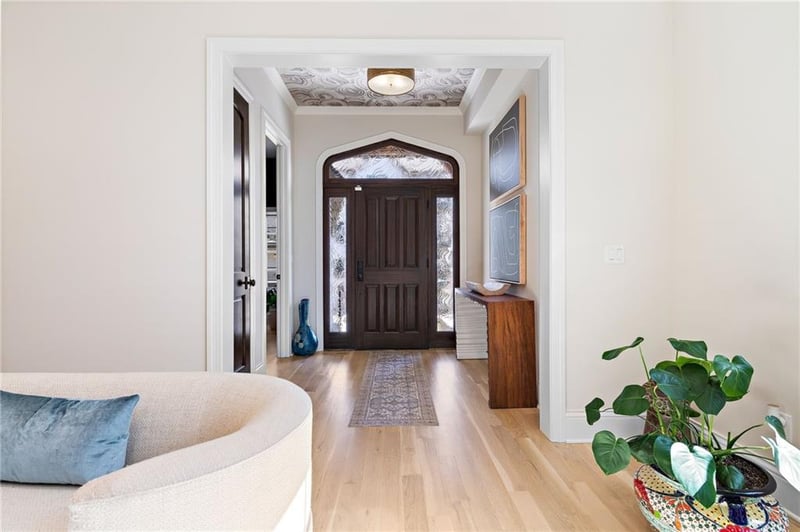 4528 Summit St, Kansas City, MO 64111