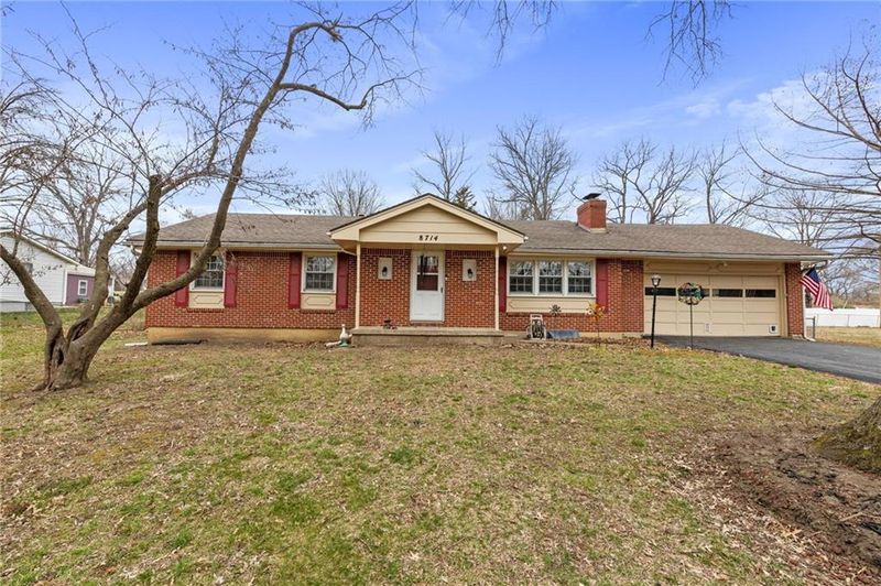 8714 E 117th St, Kansas City, MO 64134