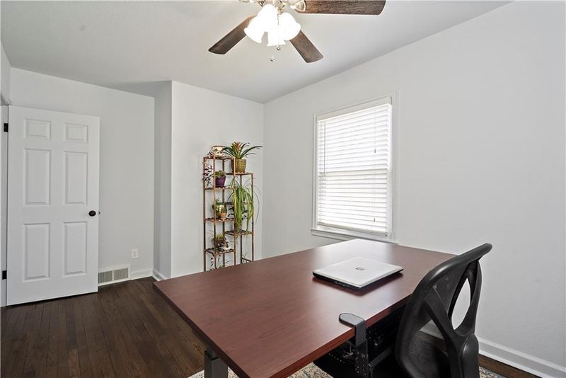 8748 Daniel Boone Rd, Kansas City, MO 64114