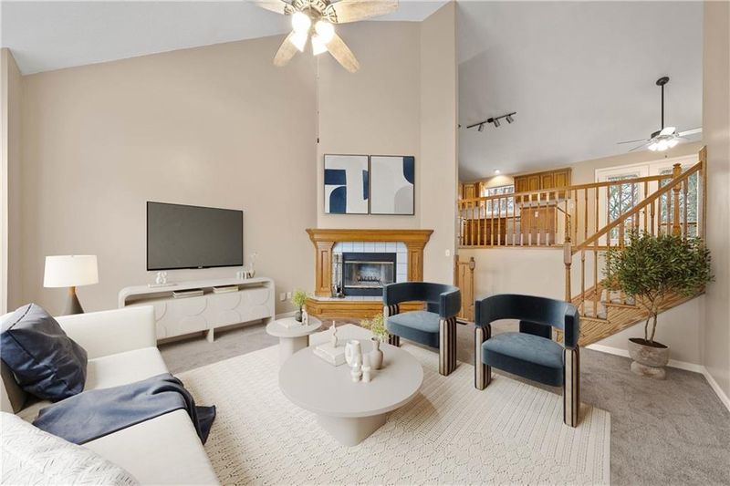 302 Amesbury Dr, Smithville, MO 64089