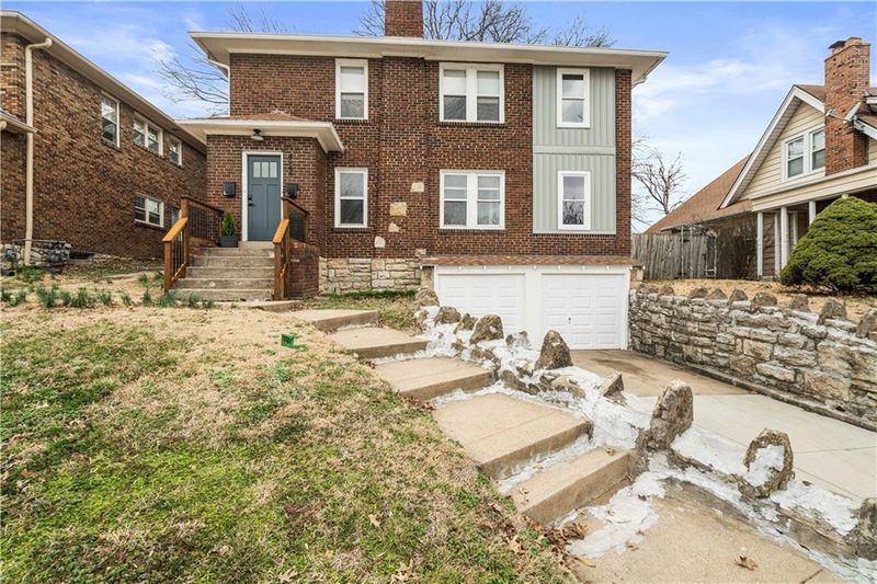 4948 Lydia Ave, Kansas City, MO 64110
