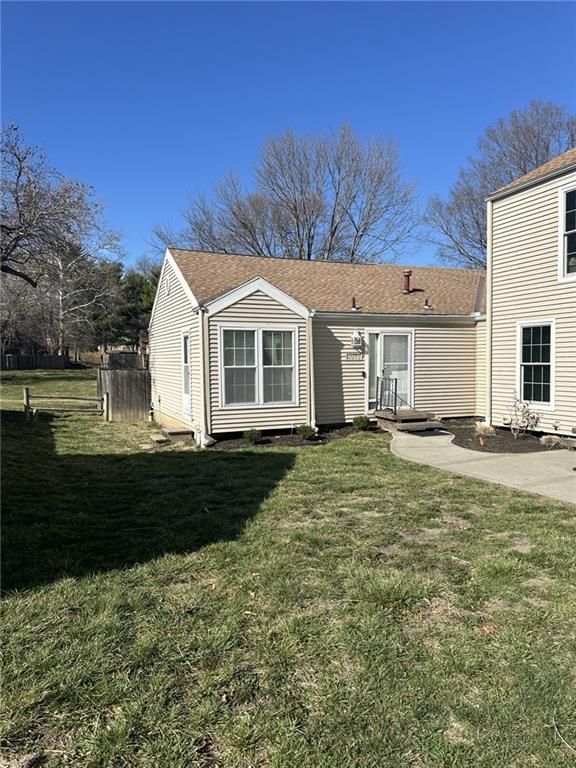 8015 N Stoddard Ave, Kansas City, MO 64152