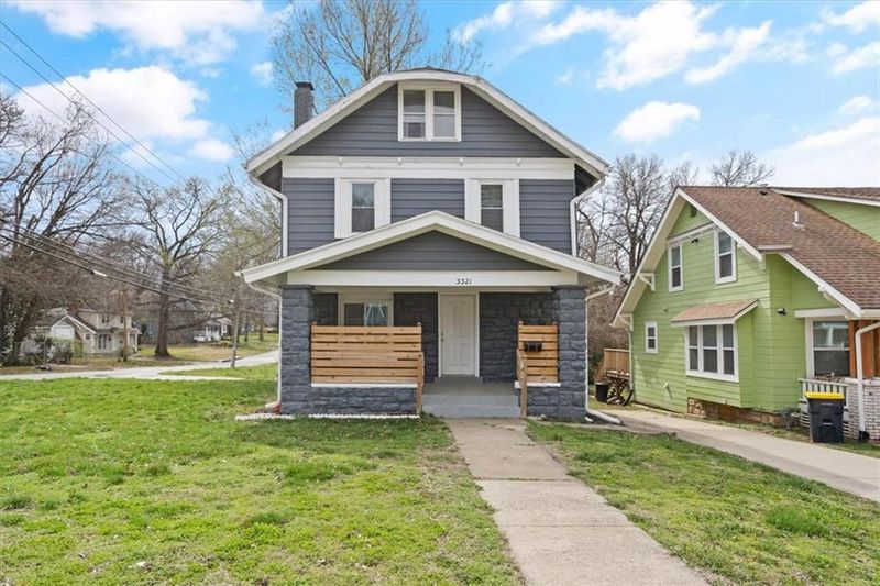 3321 E 60th St, Kansas City, MO 64130