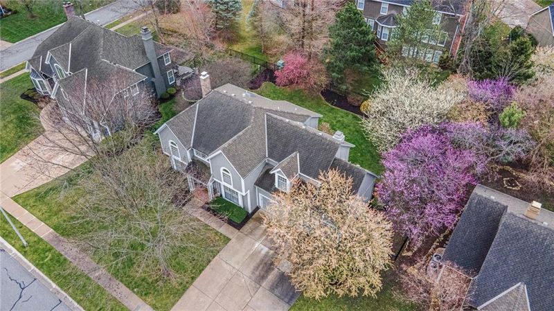 4145 W 131st Ter, Leawood, KS 66209