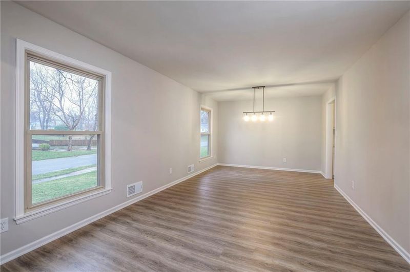 8235 Eby St, Overland Park, KS 66204