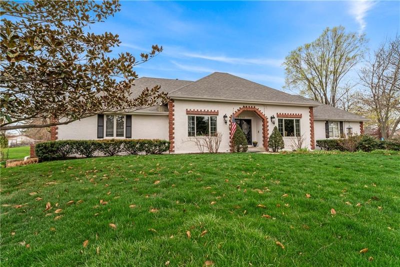 15211 Long St, Overland Park, KS 66221