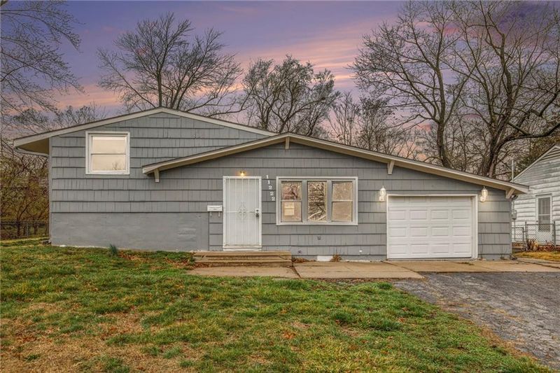 11222 Herrick Ave, Kansas City, MO 64134