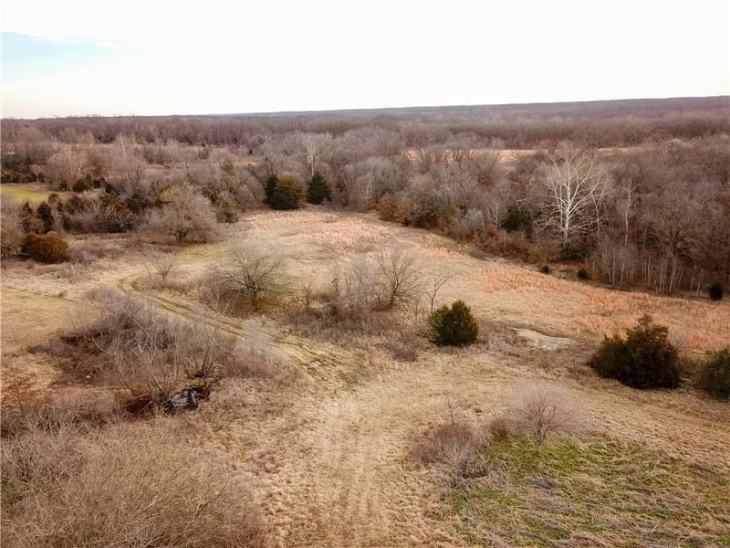 000 S 2325 Rd, Milo, MO 64767