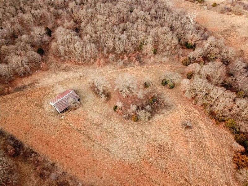 000 S 2325 Rd, Milo, MO 64767