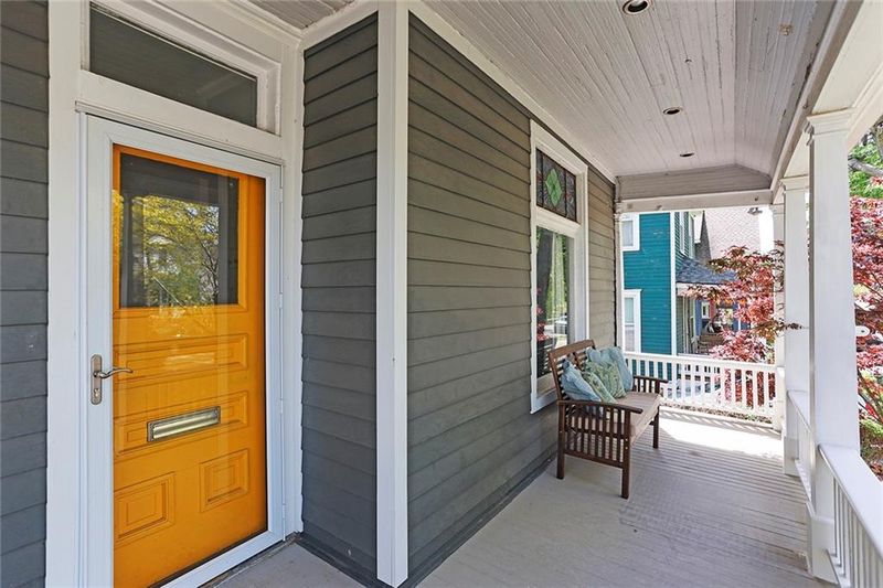 4313 Walnut St, Kansas City, MO 64111