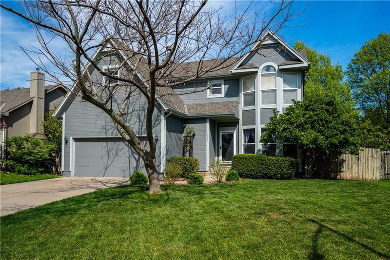 16285 S Hunter St, Olathe, KS 66062