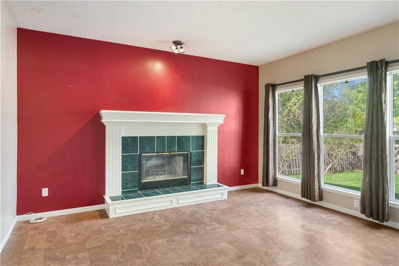 16285 S Hunter St, Olathe, KS 66062