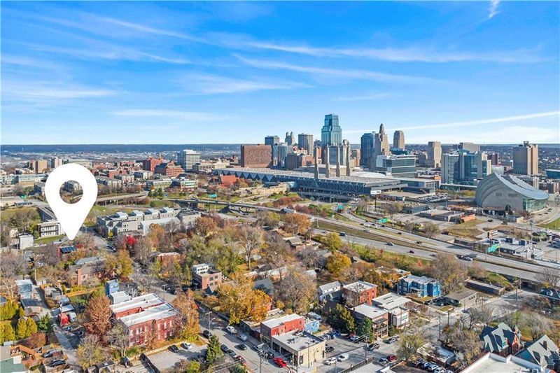 1616 Summit St, Kansas City, MO 64108