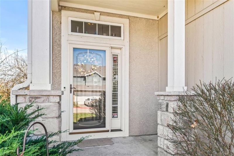 14923 64th Ter, Shawnee, KS 66216