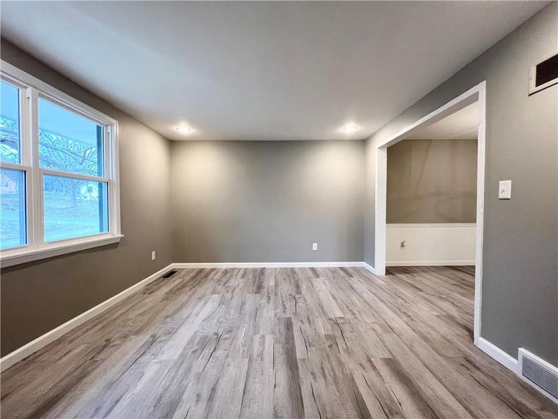 9104 E 89th St, Kansas City, MO 64138