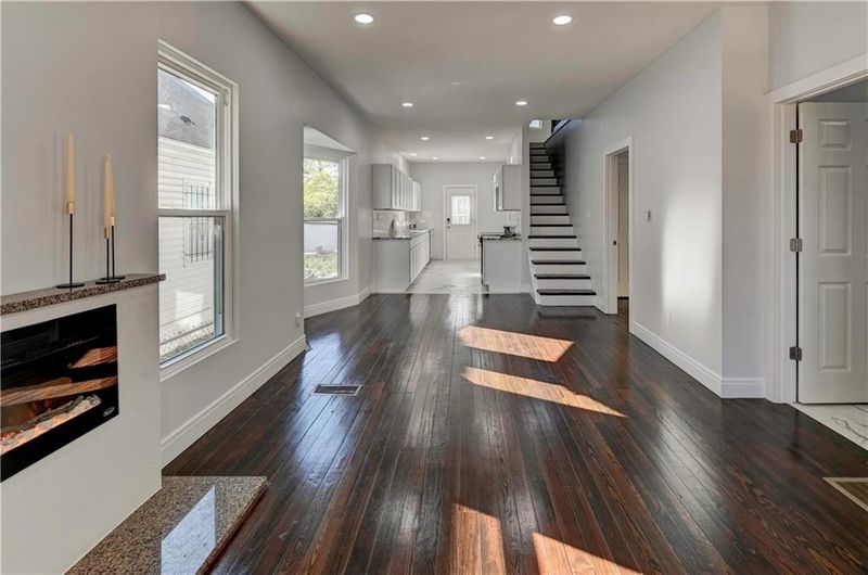3237 E 6th St, Kansas City, MO 64124