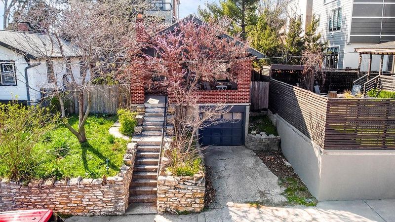 4708 Mercier St, Kansas City, MO 64112