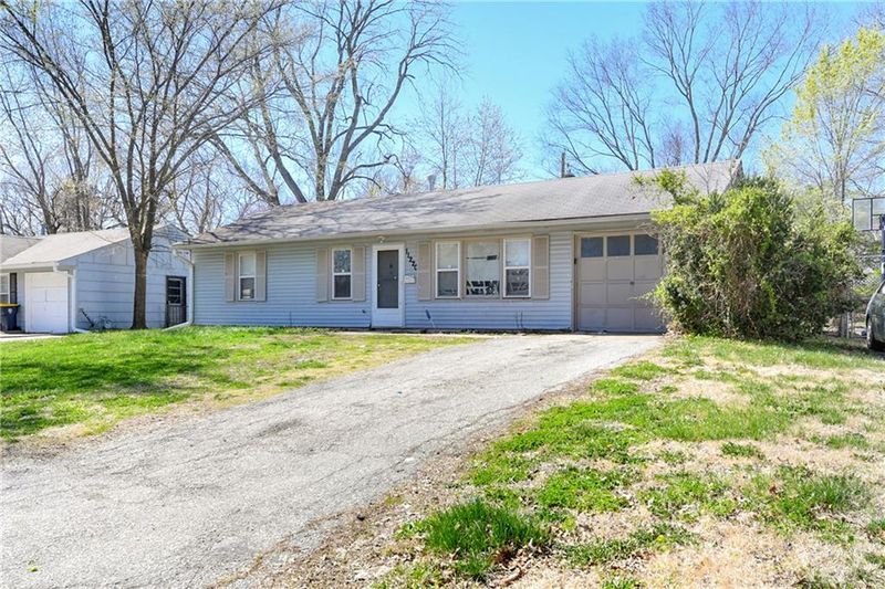 11220 Booth Ave, Kansas City, MO 64134