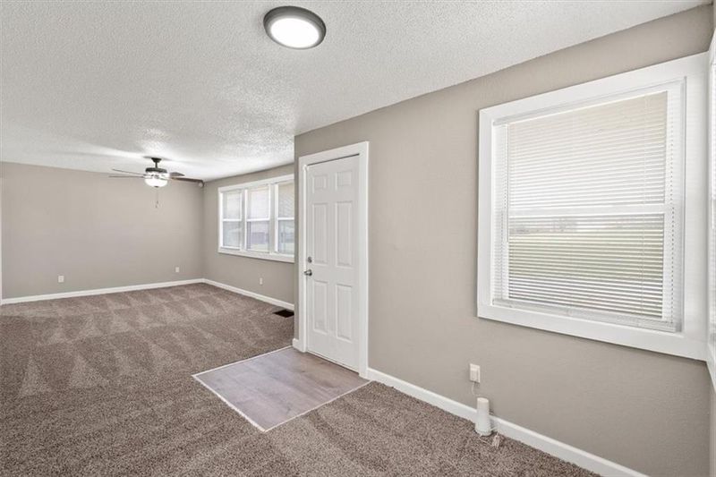 1815 Bennington Ave, Kansas City, MO 64126