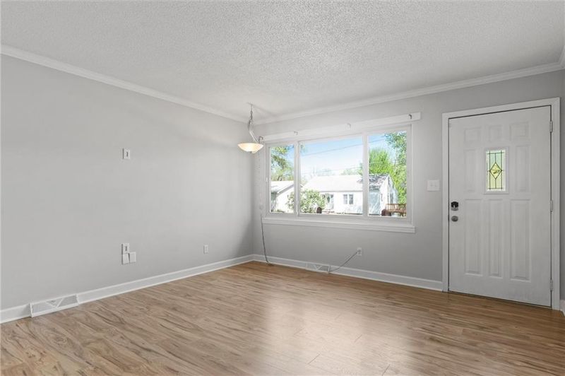4232 N Spruce Ave, Kansas City, MO 64117