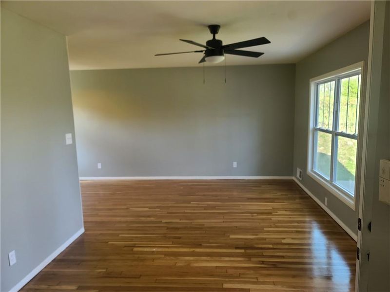 3901 E 46th St, Kansas City, MO 64130