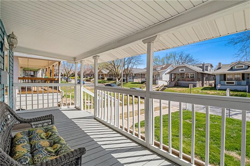 46 W 74 St, Kansas City, MO 64114