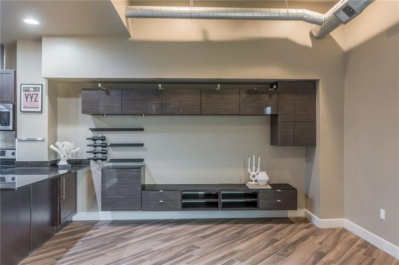 2940 Baltimore Ave #1405, Kansas City, MO 64108