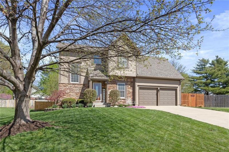 15174 W 147th Dr, Olathe, KS 66062