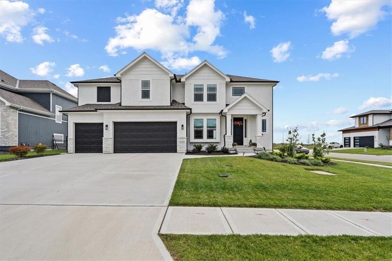 17713 Crystal St, Overland Park, KS 66013