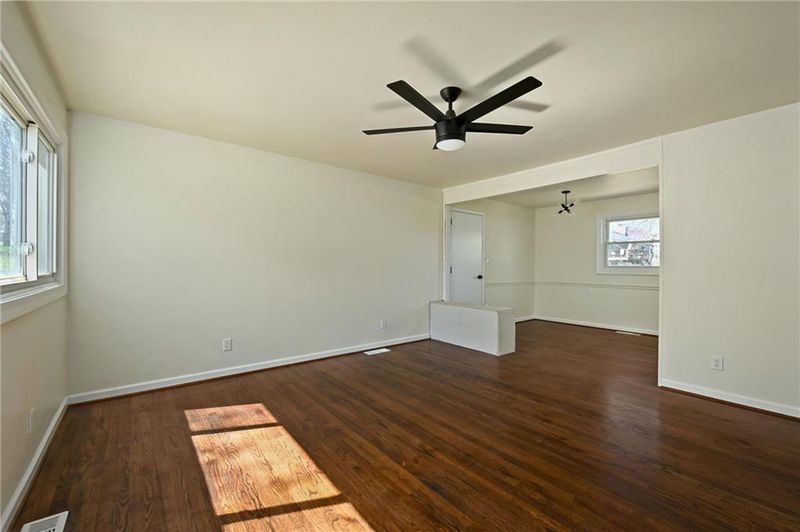 8516 Eastern Ave, Kansas City, MO 64138