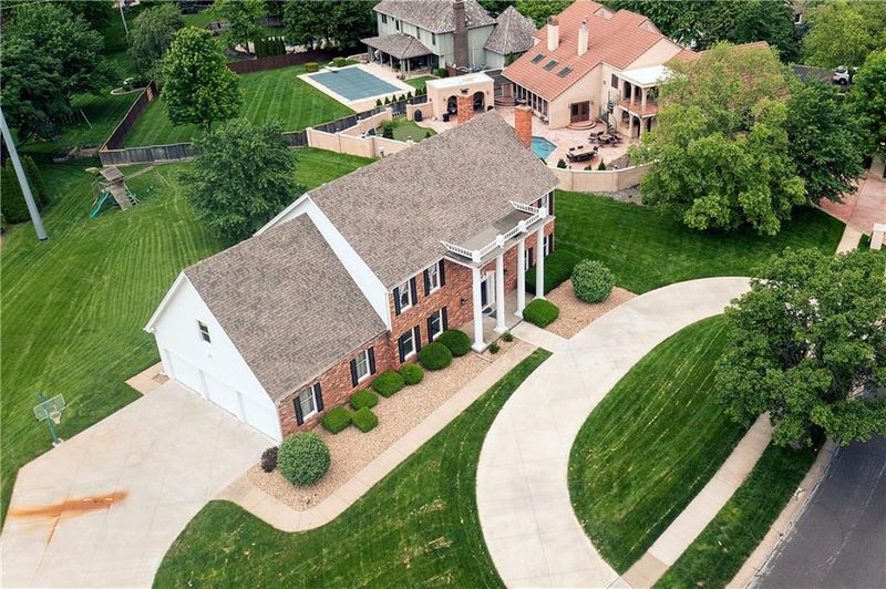 12300 Nieman Rd, Overland Park, KS 66213