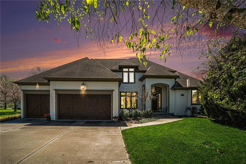 16329 Stearns St, Overland Park, KS 66221