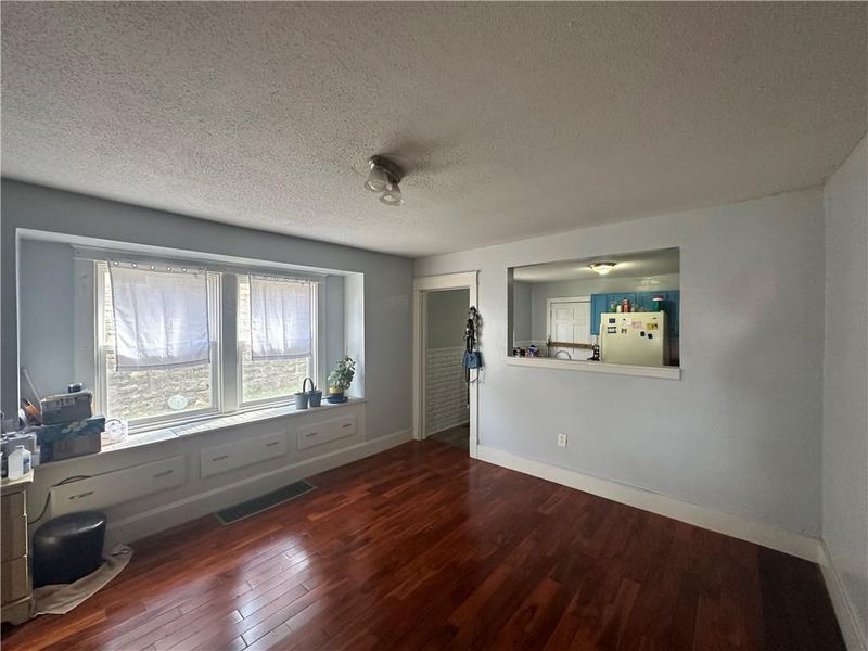 1418 S 33rd St, Kansas City, KS 66106