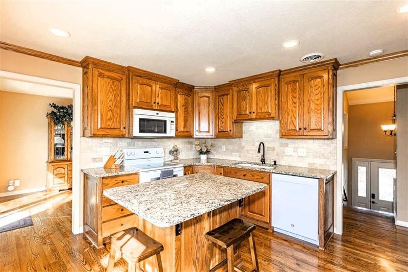 9018 Farley St, Overland Park, KS 66212