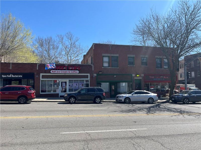1104 E 43rd St, Kansas City, MO 64110