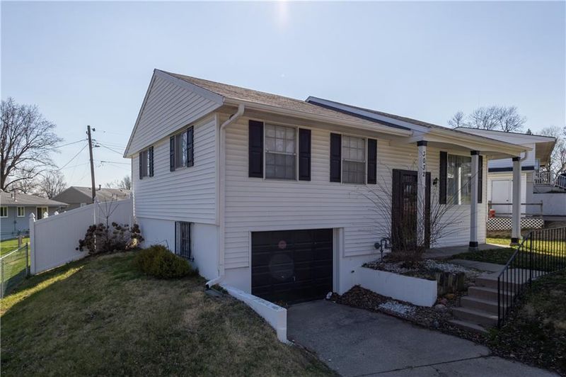 3032 Kathleen Ave, St Joseph, MO 64506