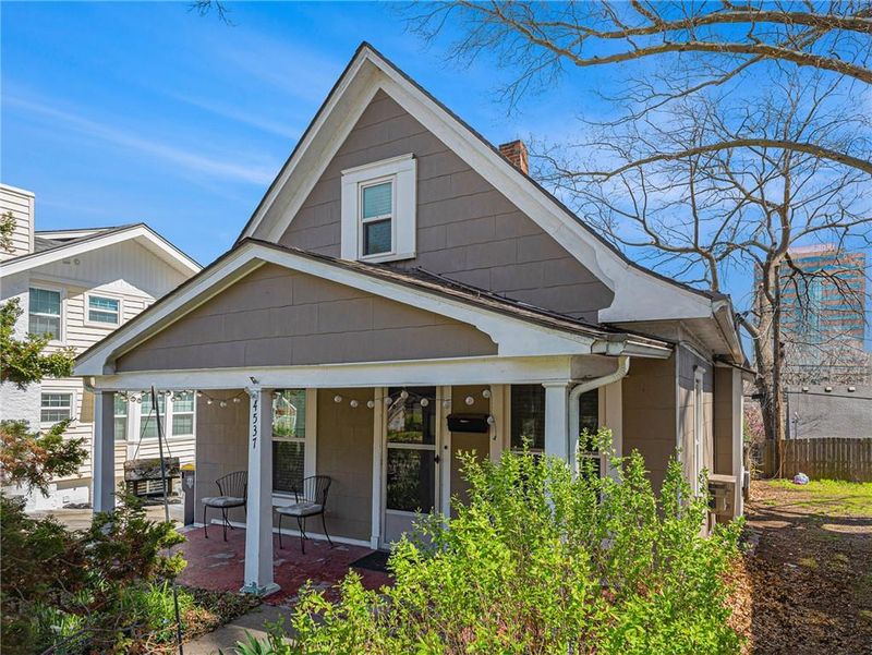 4537 Mercier St, Kansas City, MO 64111