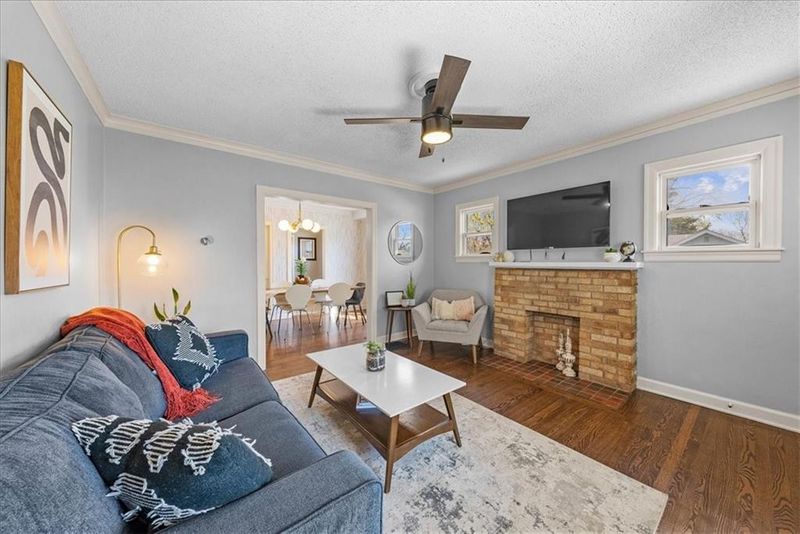 120 E 79th St, Kansas City, MO 64114