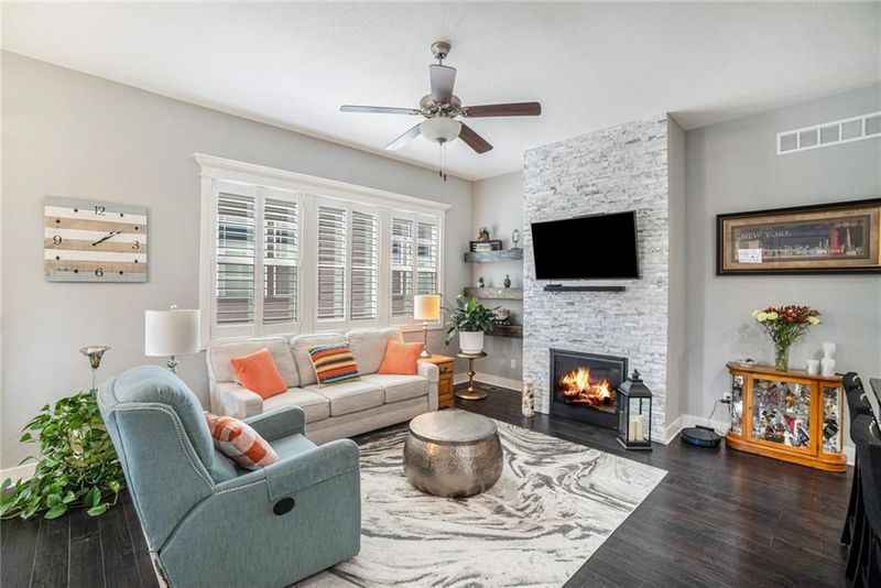8906 NE 80th St, Kansas City, MO 64158