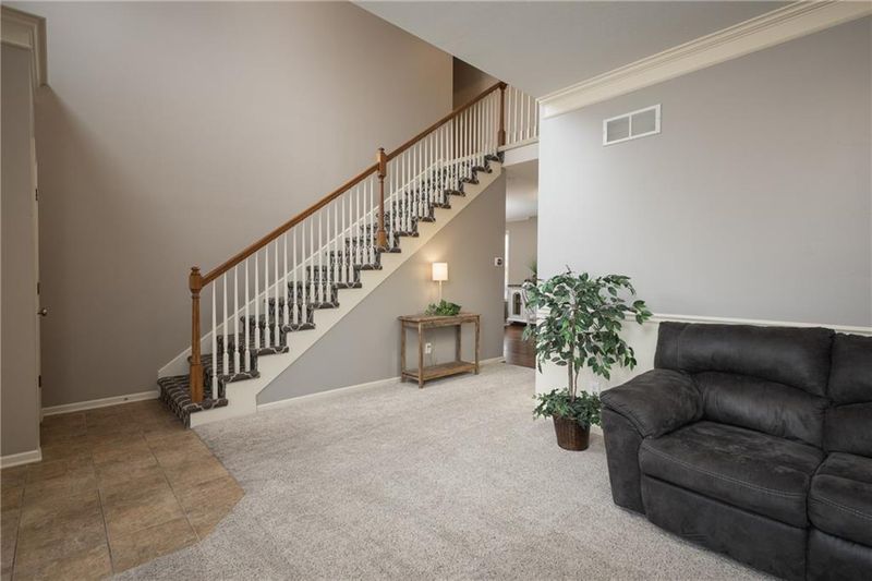 8815 NE 101st St, Kansas City, MO 64157