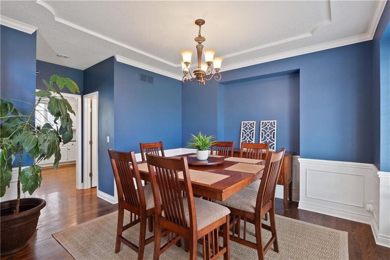 640 SW Derby Cir, Lee's Summit, MO 64081