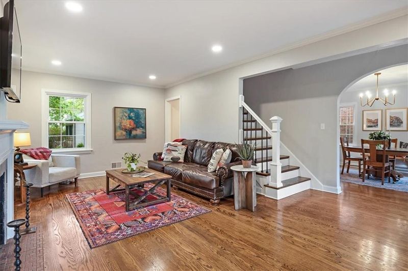 445 E 73rd St, Kansas City, MO 64131