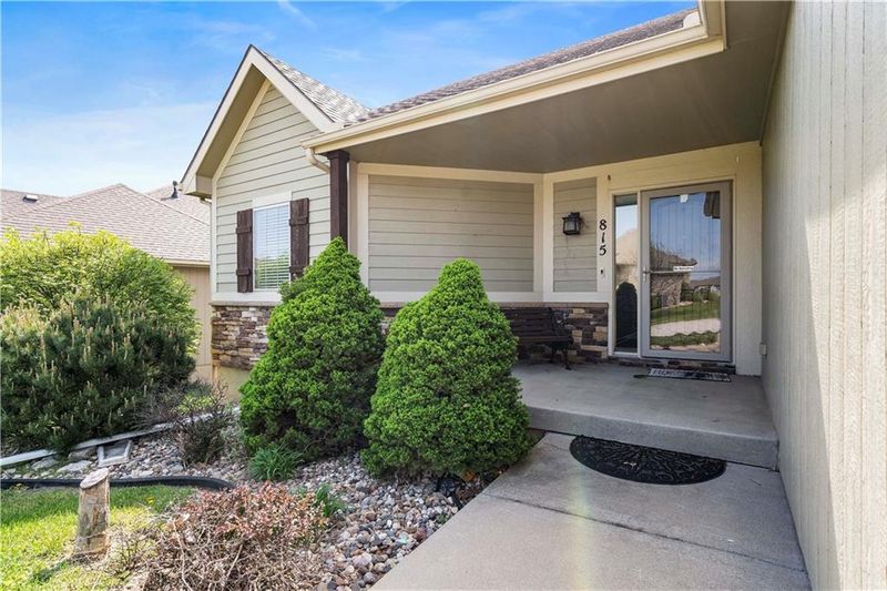 815 NW 112th St, Kansas City, MO 64155