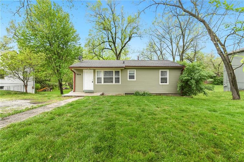 9216 Mcgee St, Kansas City, MO 64114