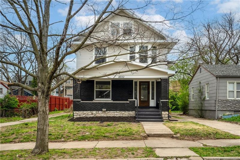 6032 Tracy Ave, Kansas City, MO 64110
