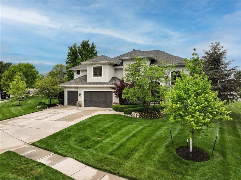 11202 W 163rd Ter, Overland Park, KS 66221