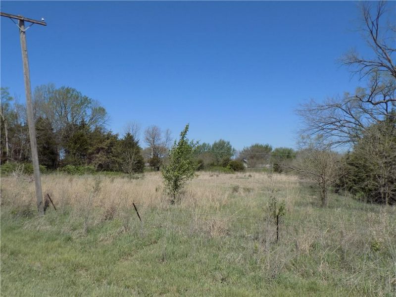 00000 1700 Rd, Garnett, KS 66032