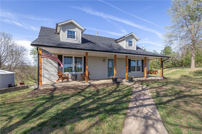 21800 Dempsey Rd, Leavenworth, KS 66048