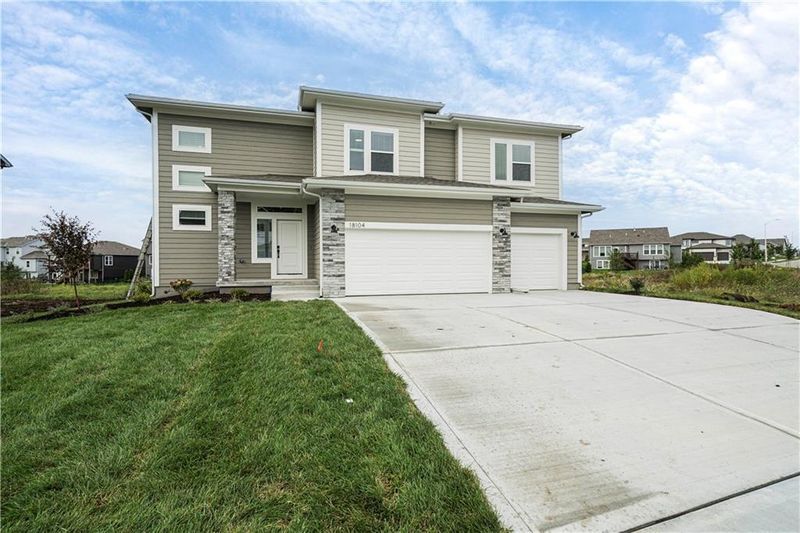18104 Depot St, Overland Park, KS 66013